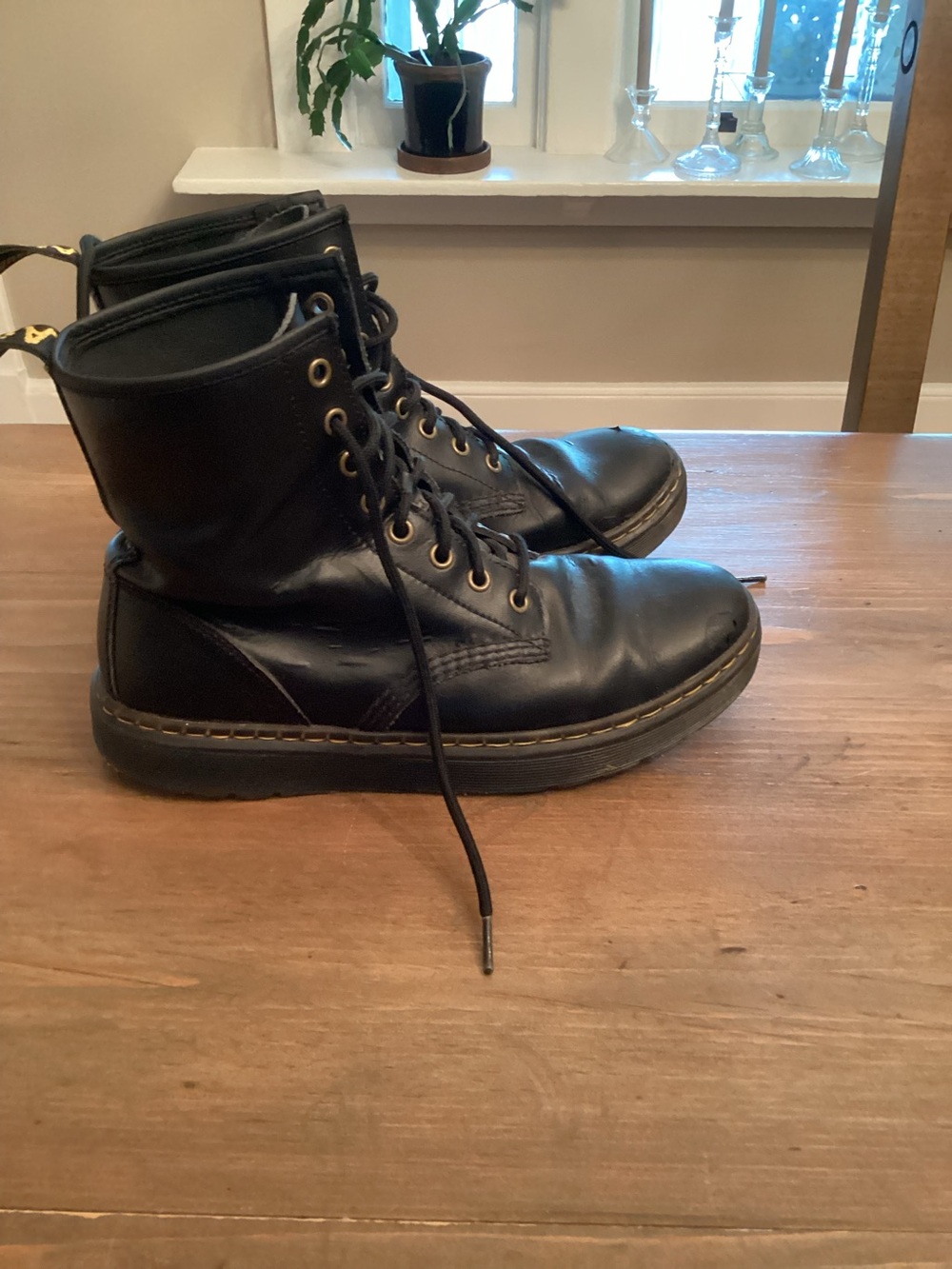 Dr. Martens Zavala Boots Mens 8 Women’s 9 Black Leather Combat Iconic Ankle Shoe